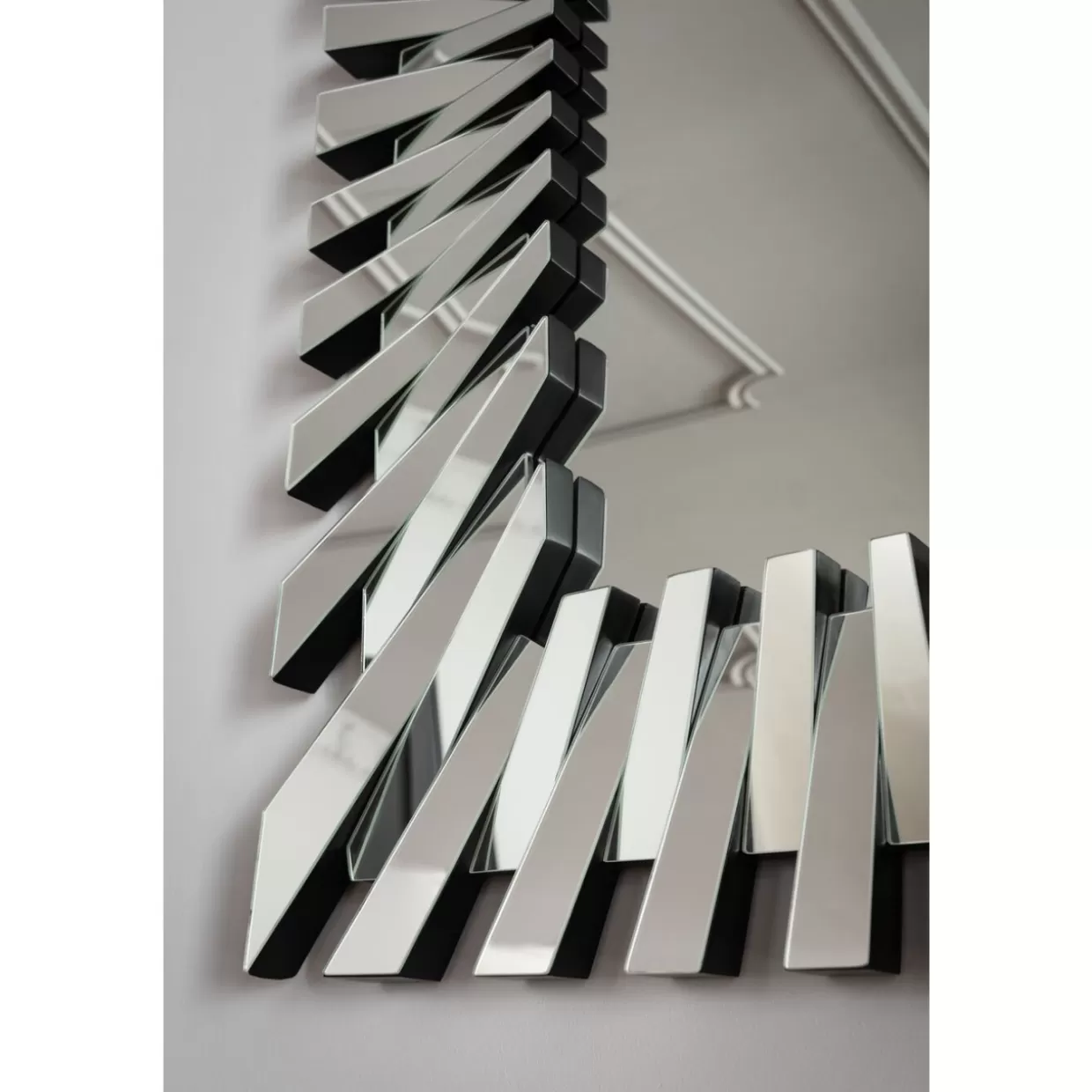 Specchio Moderno KARE Design 'Sprocket' per Arredamento Contemporaneo, 83x120 cm - Cornice Minimal con Effetto Metallizzato, Decorazione Parete Soggiorno